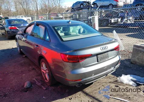 2017 Audi A4 2.0T Premium z USA, uszkodzony, nr VIN WAUANAF46HN062195